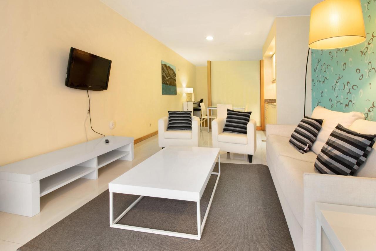 Dfm Happy Days B - Funchal Apartment ภายนอก รูปภาพ
